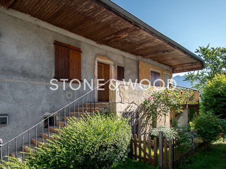 Maison Saint-Jorioz - 4 chambres - 280m²