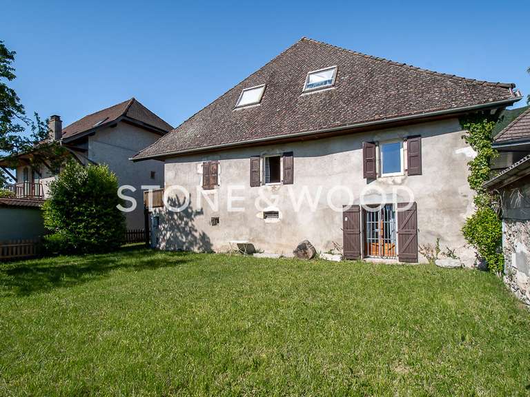 House Saint-Jorioz - 4 bedrooms - 280m²
