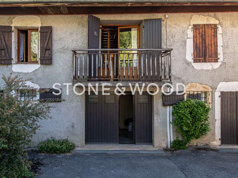 House Saint-Jorioz - 4 bedrooms - 280m²