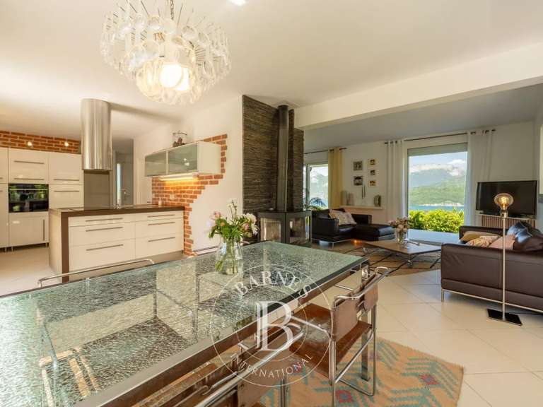 Maison Saint-Jorioz - 2 chambres - 106m²
