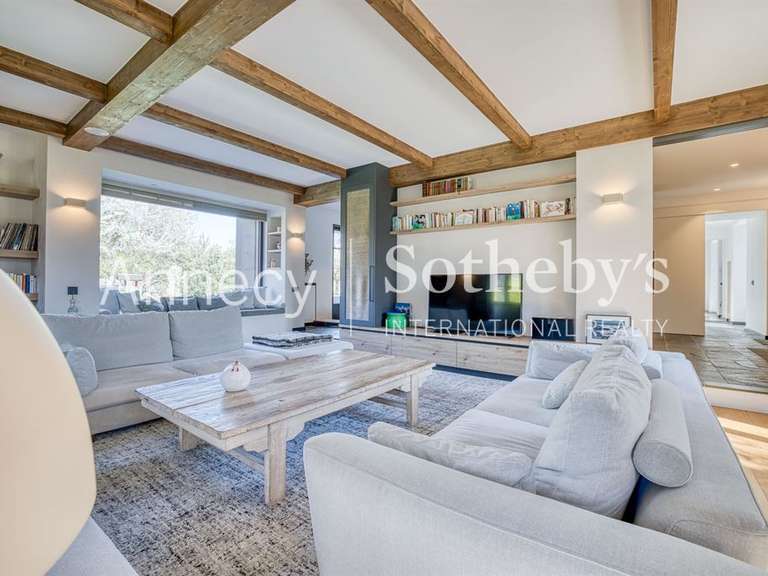 Maison Saint-Jorioz - 6 chambres - 373m²