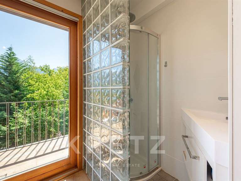 Maison Saint-Jorioz - 5 chambres - 353m²