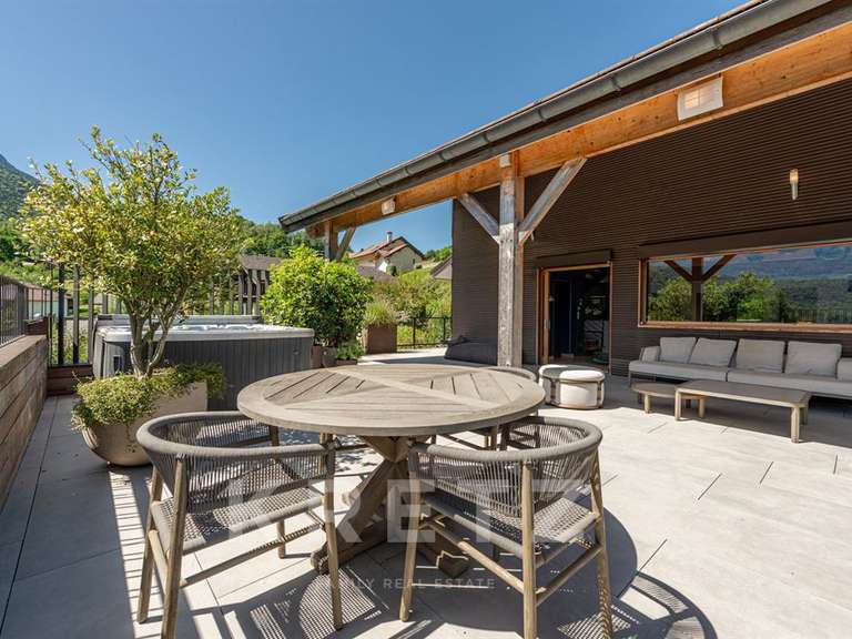 Maison Saint-Jorioz - 5 chambres - 426m²