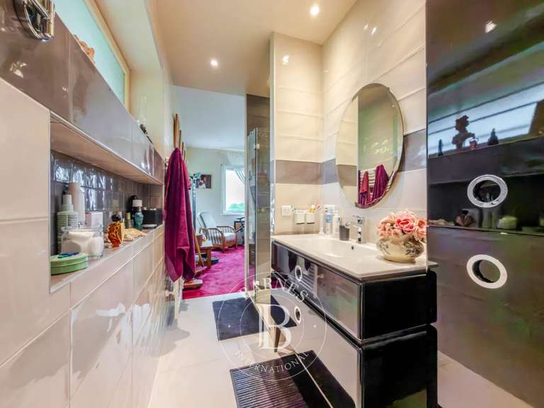 Maison Saint-Jorioz - 4 chambres - 174m²