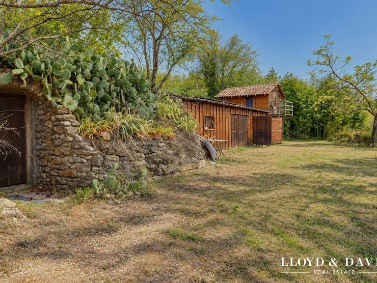 Maison Saint-Julien-de-Cassagnas - 4 chambres - 250m²