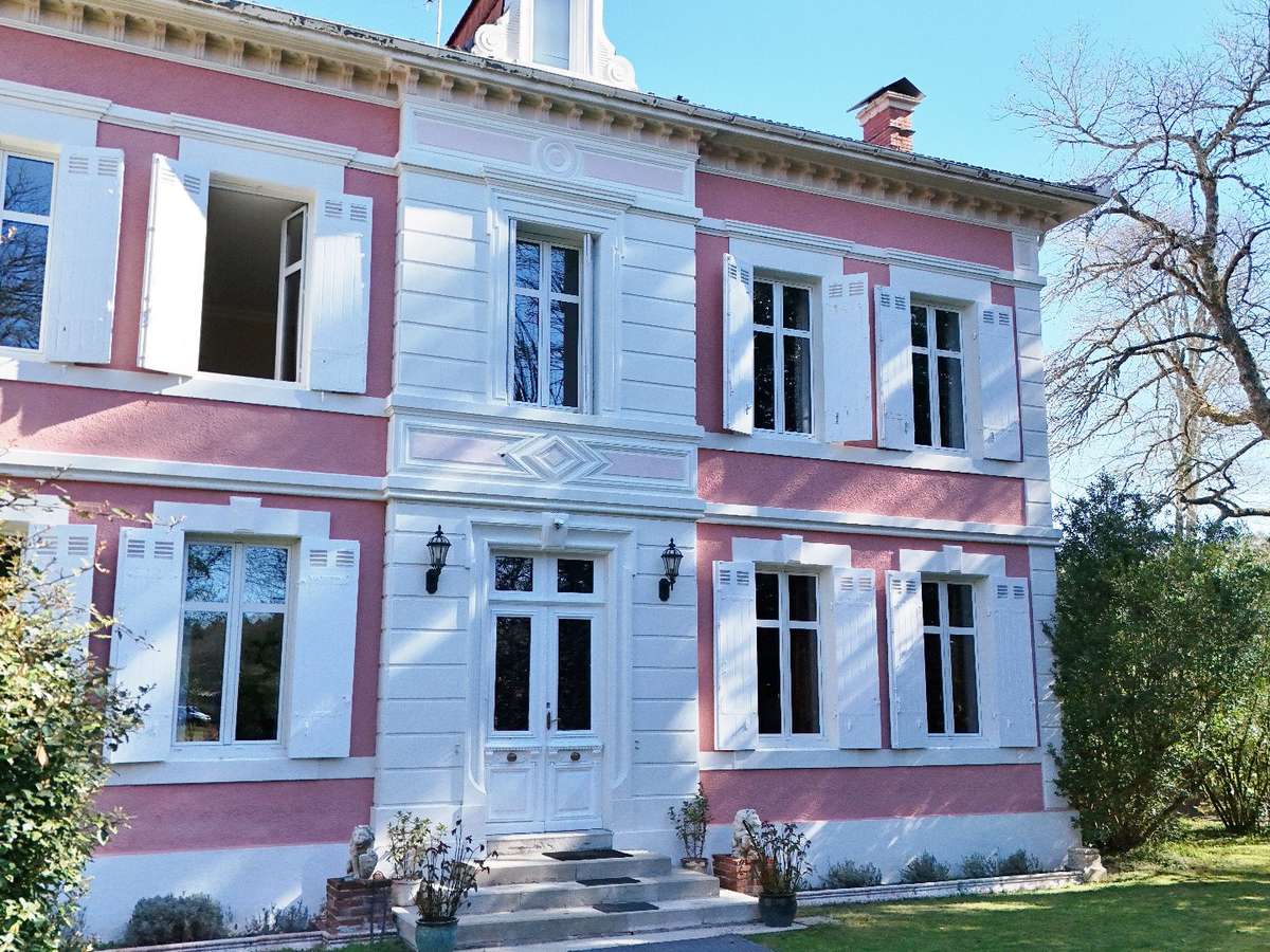 Maison Saint-Julien-en-Born