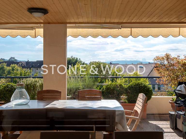 Apartment Saint-Julien-en-Genevois - 5 bedrooms - 212m²