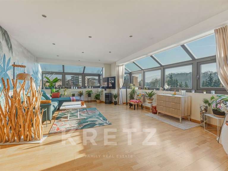 Appartement Saint-Julien-en-Genevois - 3 chambres - 124m²