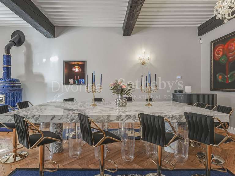 Château Saint-Julien-en-Genevois - 12 chambres - 1077m²