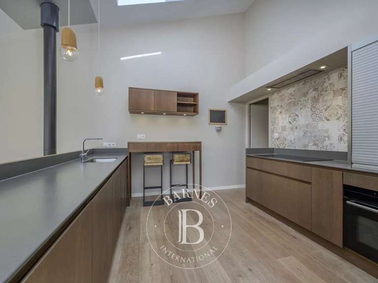 Maison Saint-Julien-en-Genevois - 4 chambres - 242m²