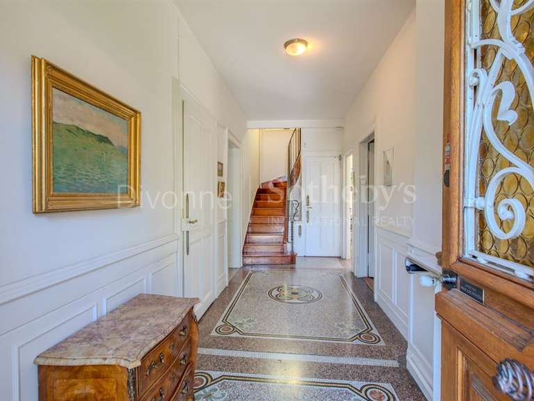 Maison Saint-Julien-en-Genevois - 4 chambres - 207m²