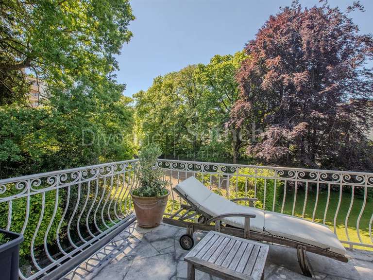 Maison Saint-Julien-en-Genevois - 4 chambres - 207m²