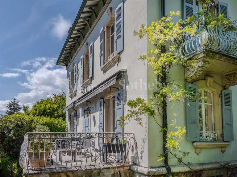 Maison Saint-Julien-en-Genevois - 4 chambres - 207m²