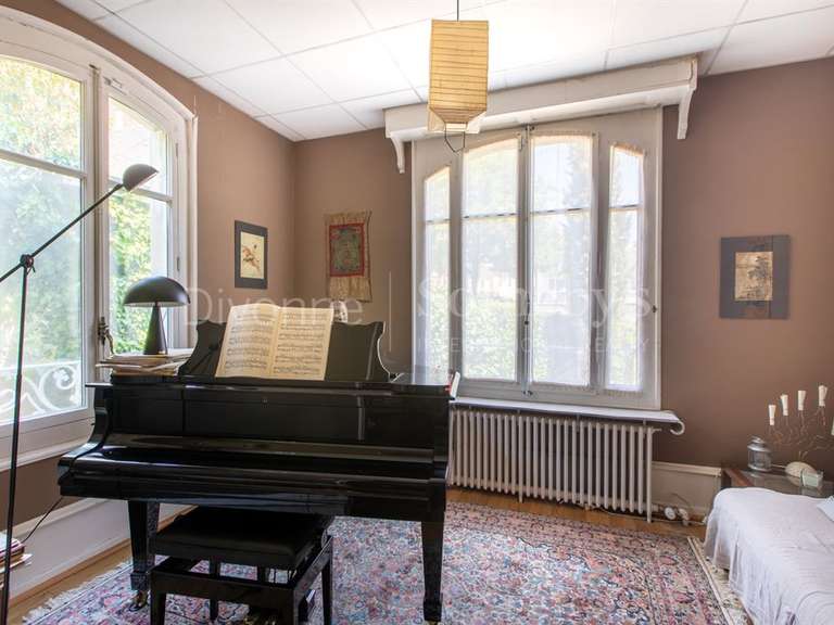 Maison Saint-Julien-en-Genevois - 4 chambres - 207m²