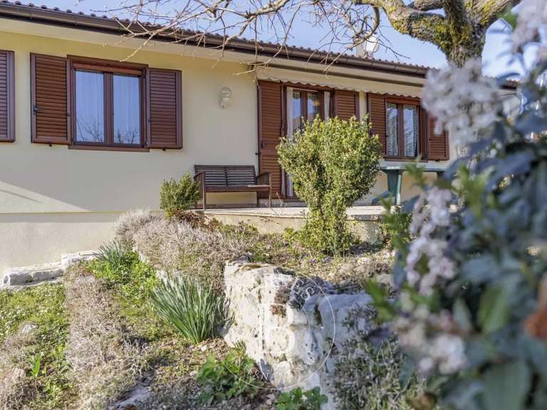 Maison Saint-Julien-en-Genevois - 91m²