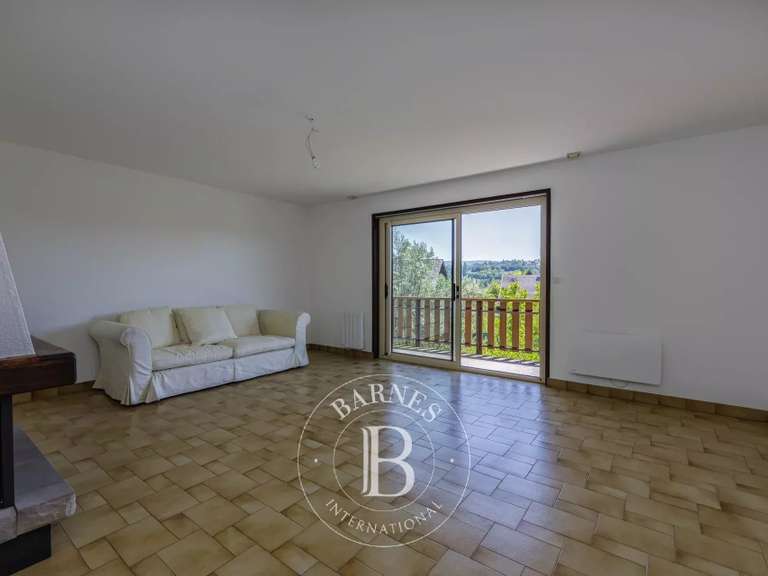 Maison Saint-Julien-en-Genevois - 4 chambres - 299m²