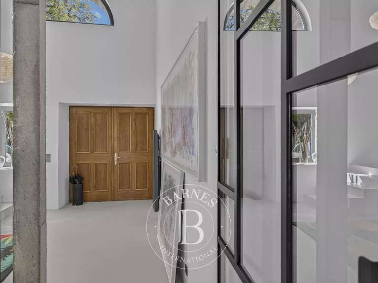 Maison Saint-Julien-en-Genevois - 4 chambres - 672m²