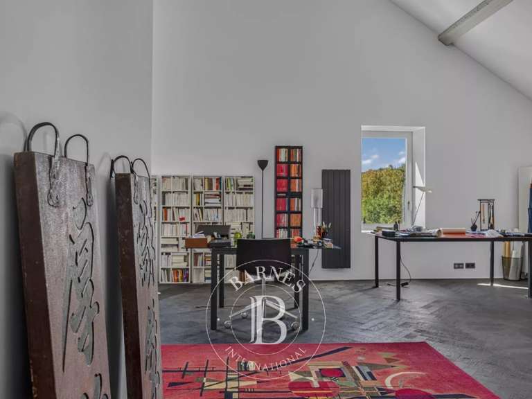 Maison Saint-Julien-en-Genevois - 4 chambres - 672m²