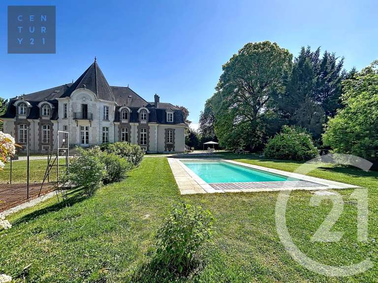 Manoir Saint-Julien-les-Villas - 9 chambres - 655m²