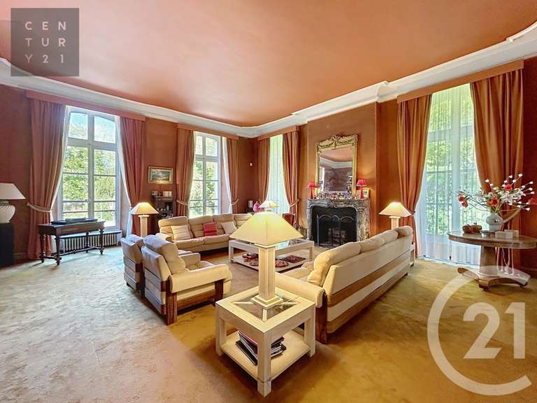 Manoir Saint-Julien-les-Villas - 9 chambres - 655m²