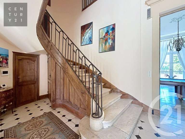 Manoir Saint-Julien-les-Villas - 9 chambres - 655m²