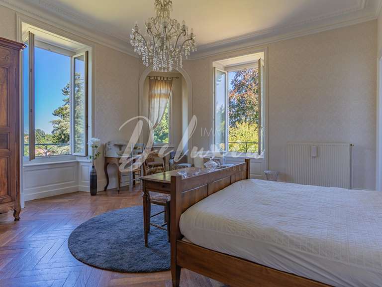 Propriété Saint-Julien-Molin-Molette - 12 chambres - 597m²