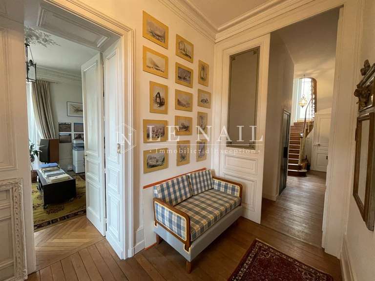 Maison Saint-Junien - 7 chambres - 340m²