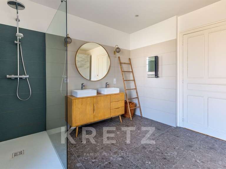 Maison Saint-Just-Saint-Rambert - 3 chambres - 201m²