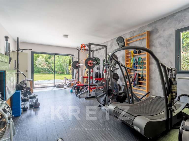 Maison Saint-Just-Saint-Rambert - 4 chambres - 311m²