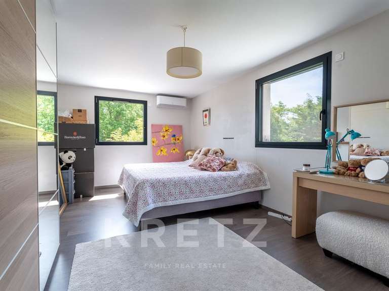 Maison Saint-Just-Saint-Rambert - 4 chambres - 311m²