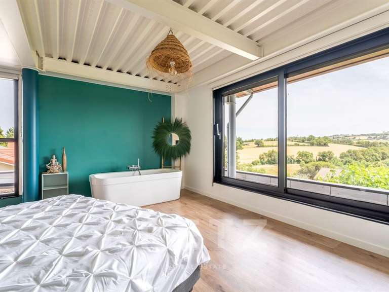 Maison Saint-Just-Saint-Rambert - 4 chambres - 260m²