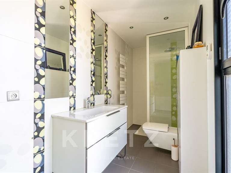 Maison Saint-Just-Saint-Rambert - 4 chambres - 260m²
