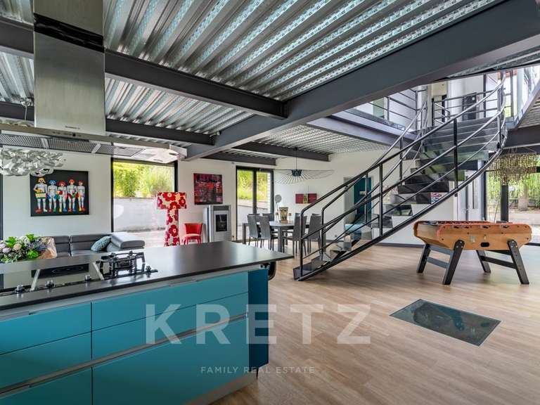 Maison Saint-Just-Saint-Rambert - 4 chambres - 260m²