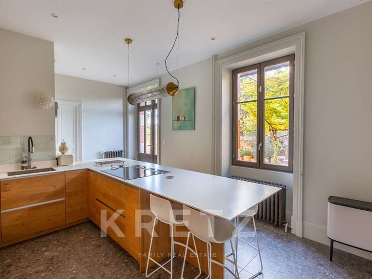 Maison Saint-Just-Saint-Rambert - 3 chambres - 201m²