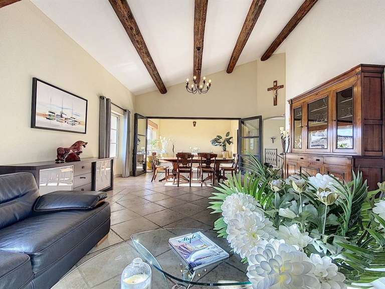 Maison Saint-Laurent-d'Aigouze - 6 chambres - 300m²