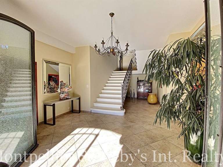 Maison Saint-Laurent-d'Aigouze - 6 chambres - 300m²
