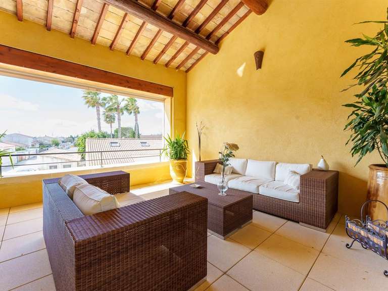 Maison Saint-Laurent-d'Aigouze - 6 chambres - 300m²