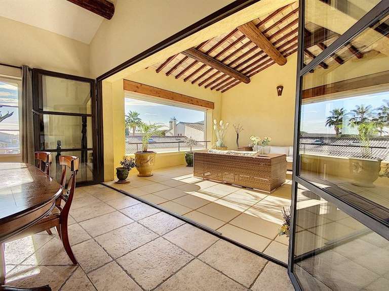 Maison Saint-Laurent-d'Aigouze - 6 chambres - 300m²