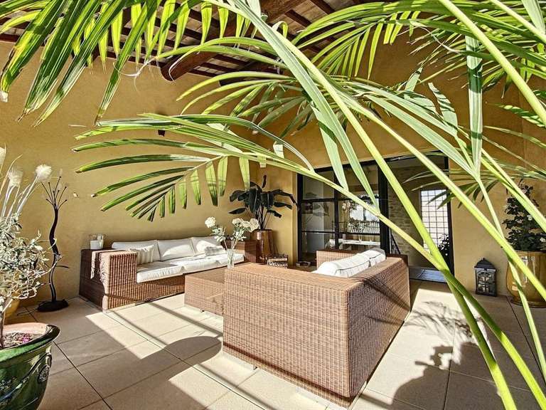 House Saint-Laurent-d'Aigouze - 6 bedrooms - 300m²