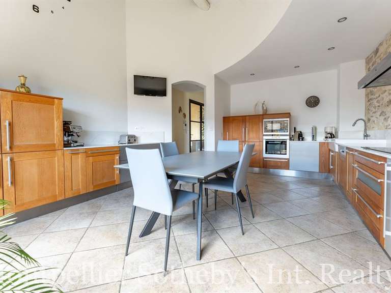 Maison Saint-Laurent-d'Aigouze - 6 chambres - 300m²