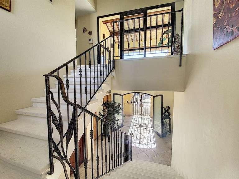 House Saint-Laurent-d'Aigouze - 6 bedrooms - 300m²