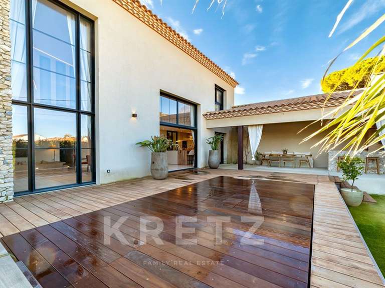 House Saint-Laurent-d'Aigouze - 4 bedrooms - 183m²