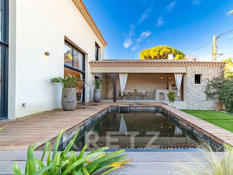 House Saint-Laurent-d'Aigouze - 4 bedrooms - 183m²