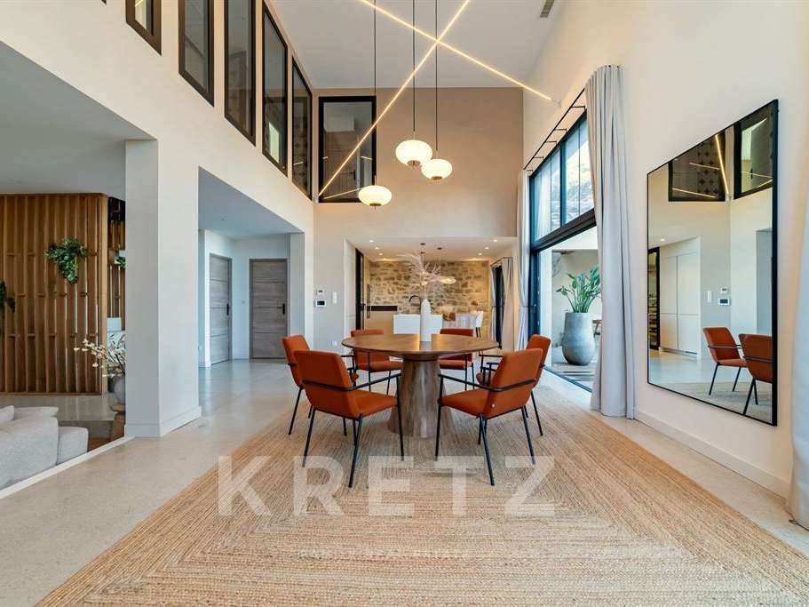 House Saint-Laurent-d'Aigouze