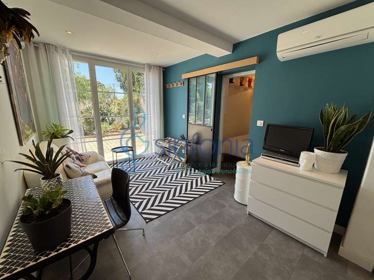 Villa Saint-Laurent-d'Aigouze - 3 chambres - 170m²