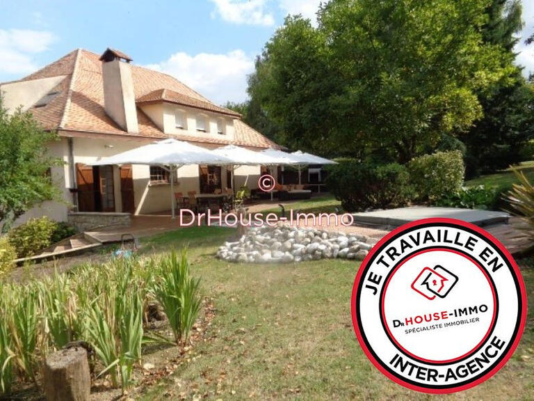 Villa Saint-Laurent-d'Arce - 8 chambres - 411m²