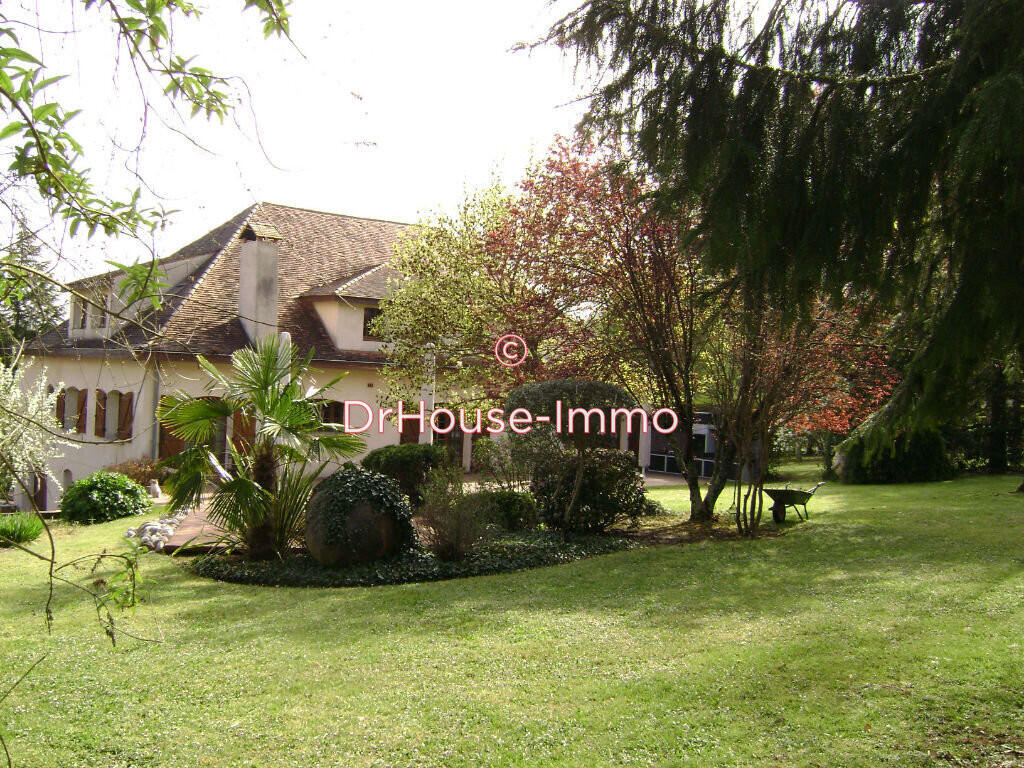 Villa Saint-Laurent-d'Arce