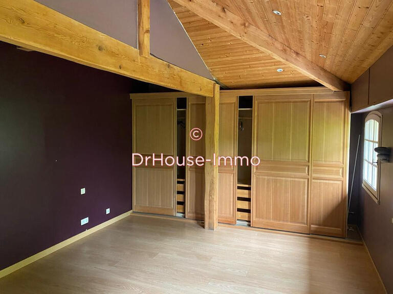 Villa Saint-Laurent-d'Arce - 6 chambres - 411m²