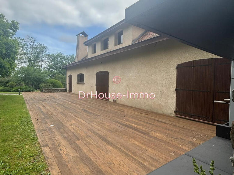 Villa Saint-Laurent-d'Arce - 6 chambres - 411m²