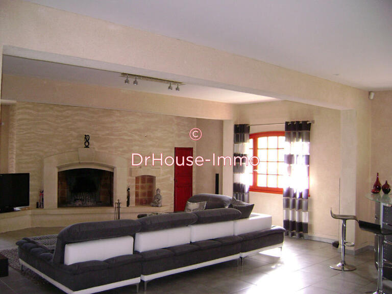Villa Saint-Laurent-d'Arce - 6 chambres - 411m²